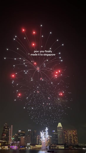 Exploring Singapore: Fireworks at Marina Bay