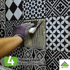 Piastrelle rotte e fughe fuori controllo? Segui il nostro tutorial di My Tips To Fix e impara a sistemare una parete piastrellata rovinata con le tue mani. | Leroy Merlin Italia