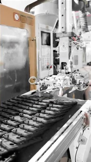 This is how your custom phone cover is made in 60 sec! ⏱️