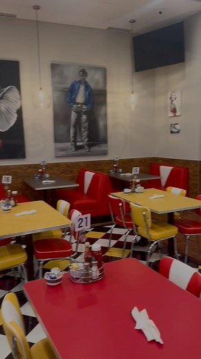 ZES DINER Opening this Monday !! JUJE 30th | Ze's Diner Bloomington