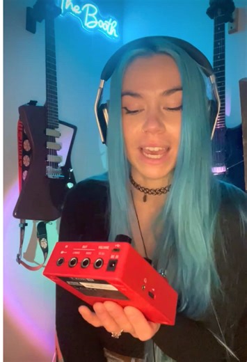 NEW DEMO DAY! Thank you Rockshop for sending me through this Swiss Army knife of a pedal for me to play with. Introducing the Line 6 Pod Express Looking for a small lightweight unit that offers: helix fx ,amp & cab sims, is a portable silent practice unit, & an interface?! Lemme give you a quick dive into this versatile piece of equipment! #guitargear #rigrundown#pedaltalk #guitarpedals #fyp #hxfx #helix #podexpress