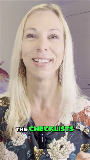 PEO vs. In-House: Who Handles Your Hiring? #shorts