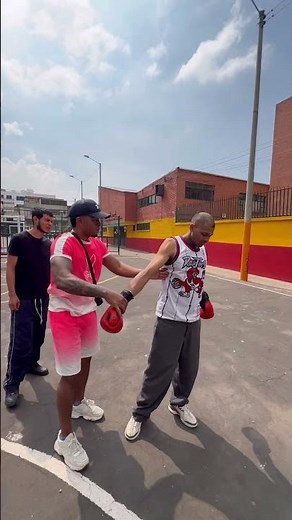 He dislocated his arm 💪🏽😱🫀 #box #boxing #boxeo #boxefitness #challenge