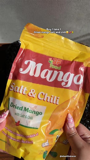 Delicious Dried Mango with Salt and Chili