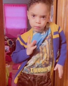 485K views · 19K reactions | waiting on 2021 to ‘Hit Different’  . . . . TAG @sza Outfit: @gucci @dolcegabbana @oscardelarenta #ZaZa #BlackGirlMagic #blackgirlsrock #HypeKids #hypebae #redcarpetgirlz #explorepage #viral #minifashionista #girlboss #girlpower #girlgang #trending #sza #hitdifferent #gucci #dolcegabbana #oscardelarenta | Red Carpet Girlz | Facebook