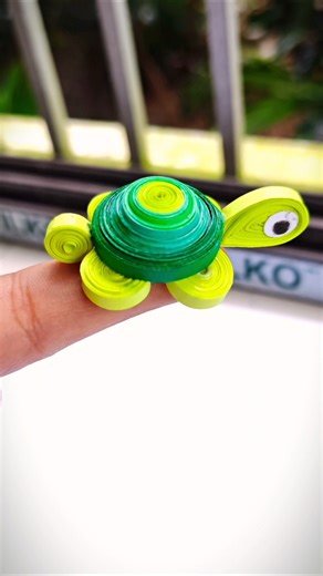 Quilling Turtle Art: Cute Easy Craft for All! 🐢✨🤩#shorts #diy #papercraft #quilling #youtubeshorts