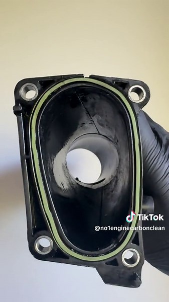 Thick Carbon Build Up on Diesel Porsche Intake | Engine Carbon Cleaning Services