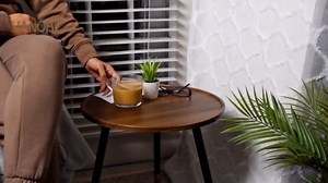 Hanobe Small Round Side Table Decor End Tables Modern White Accent Bedside Table for Living Room Small Spaces BedroomB Farmhouse Decorative with 3 Wood Legs, Easy Assembly (Black Walnut)