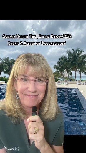 #greenscreen Drunk & asleep or passed out? The difference is critical! College students need to know what to look for & when to get help this spring break if their friend drank too much alcohol #collegehealthtips #springbreak #alcohol #drunktok #passedout #collegeproblems