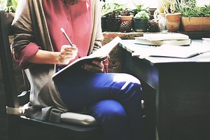 New figures reveal more mums over 35 than under 25 for first time - Netmums