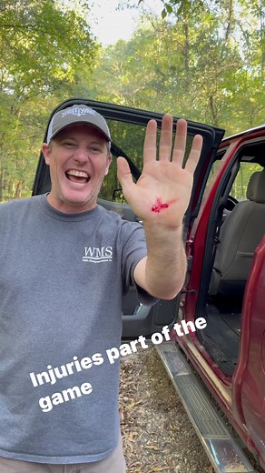 28K views · 1K reactions | These pig jobs whooping me. Haha #yawtyawt | Yawt Yawt | Facebook