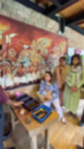 Sri Lankan batik is a traditional art form that uses wax and dye to create beautiful, hand-painted designs on fabric. Introduced from Indonesia, it has evolved into a unique local craft blending vibrant colors, cultural motifs, and tropical themes. Each piece is made entirely by hand — from drawing and waxing to dyeing and boiling — resulting in one-of-a-kind clothing, wall hangings, and souvenirs that reflect Sri Lanka’s rich heritage and artistic flair. 🇱🇰♥️✨ #fyp #onemillionaudition #tiktok