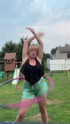 Weighted hula hoop exercise #hulahoop #weightedhulahoop #hulahoopforbeginners #hooping