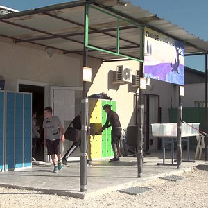 22K reactions · 9.5K shares | Des chats à l’école pour favoriser la concentration et le bien être des élèves, c’est l’incroyable aventure développée par des écoles autours des bienfaits de la ronronthérapie. ROYAL CANIN® célèbre ces chiens et chats héros du quotidien dont les facultés extraordinaires permettent d’assister l’homme. Pour en savoir plus sur ces aventures, cliquez sur le lien ci-dessous ! | Royal Canin | Facebook