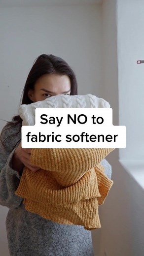 Why You Should Ditch Fabric Softener & Use Vinegar