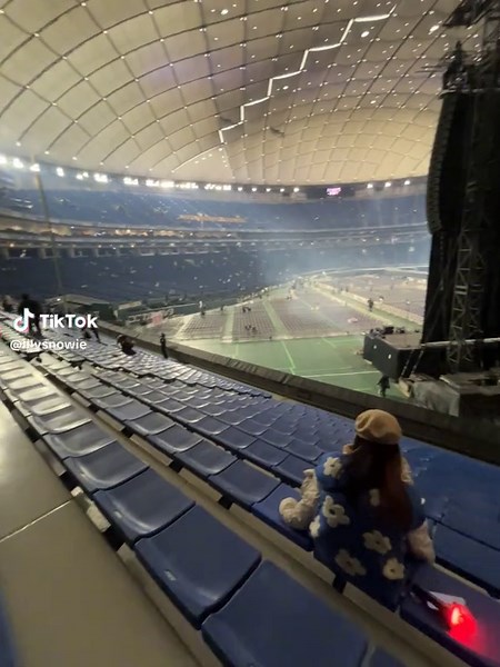 SEVENTEEN Right Here Tour at Tokyo Dome