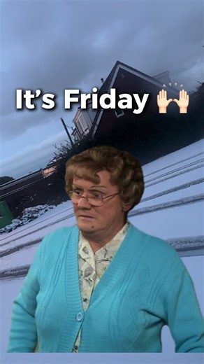 Thank goodness it's Friday #fridayvibes #tgif #weekends #fridayy #workingmum