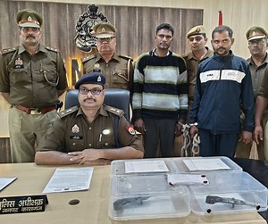 UP: ताला बनाने के कारीगर ने शुरू किसा ऐसा काम...जंगल में लगाई फैक्ट्री, देखकर पुलिस भी रह गई दंग