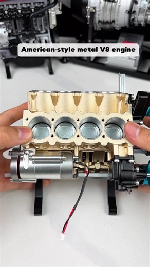 This is an American-style metal V8 engine. #engine #america #model #v8 #diy