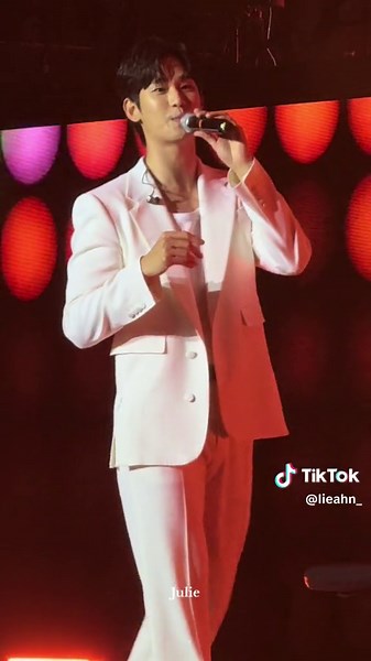 Kim Soo Hyun's Yodeling: Captivating Performance with Humorous Twist