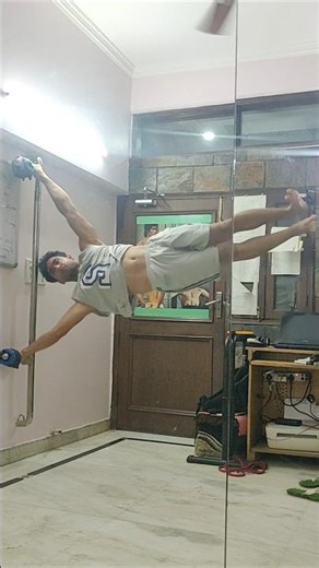Day 12/100 of Human Flag, Song : Robot Rock by Daft Punk