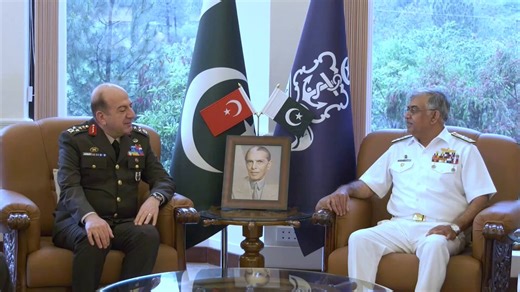 #ISPRRawalpindi, 07 April, 2026Deputy Chief of General Staff of Turkish Armed Forces, #Türkiye, General Levent ERGÜN, visited Naval Headquarters Islamabad and called on Admiral Naveed Ashraf, NI, NI (M), T Bt, Chief of the Naval Staff, #Pakistan NavyOn arrival at Naval Headquarters, the dignitary was received by the Chief of the Naval Staff. During the meeting, professional matters of mutual interest, the regional maritime security environment arising from the ongoing Israel-US-Iran conflict and
