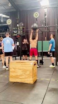 Crossfit Game 26.1 Wallballs and Box Jump.