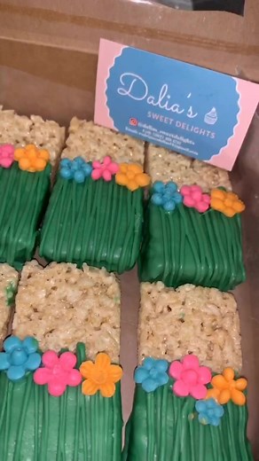 Hawaiian Party Treats: Lua Themed Rice Krispies Recipe