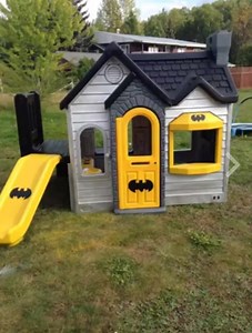 Playhouse Redo Remodel for kids!!! 💖💖💖 Love!! Batman playhouse Bat-cave!!! Visit us: www.myincrediblerecipes.com via: https://www.pinterest.com/pin/44262008817339103/ | Recipes From Heaven