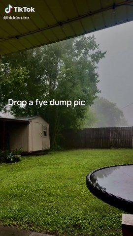 Tuff Slideshow with Rain and Dumps