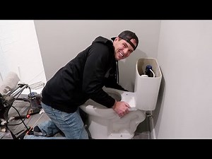 👨‍🔧 TEACHING MY FATHER-IN-LAW HOW TO INSTALL A TOILET 🚽