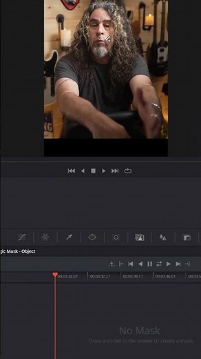 Mask Tracking with Magic Mask! - DaVinci Resolve for NOOBS! - Tip #42