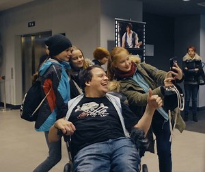 You have TWO DAYS left to stream #HotDocs2020 hits at Hot Docs Festival Online, which means it's a great time for these two films: ✨In TWO ROADS, a popular Czech orchestra made up of individuals with physical disabilities hits the road in rock-star style. Presented in partnership with the Consulate General of the Czech Republic: http://ow.ly/U10F30qSImx ✨And TWO GODS follows a Muslim casket maker from Newark as he mentors two young boys facing turbulent times at home and on the streets. Presente