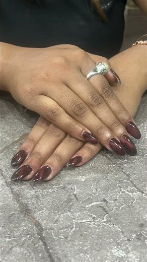 Cat eye nails extension