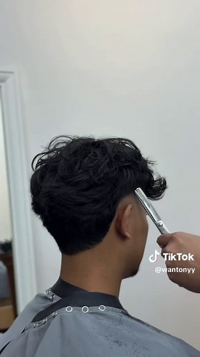 Modern Mullet Haircut: Latest Men's Style Trends