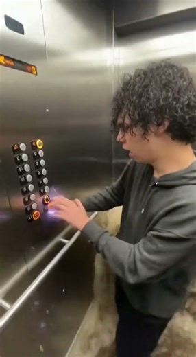 Flooded Elevator Panic — It’s Coming In, Dude! 😱
