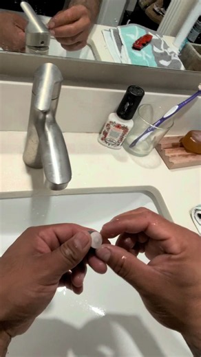 How to clean a faucet aerator #plumbing #fyp #plumber #construction #plumbinglife