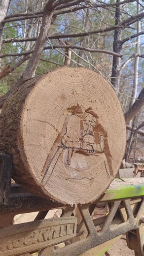 what am I chainsaw carving? #guesstheart #artforyourhome #customart #chainsawcarving #miniature