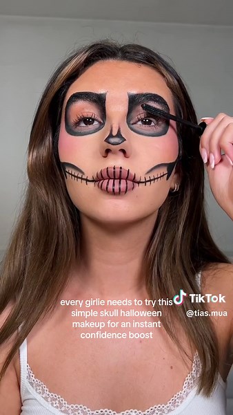 Stunning Skull Makeup Ideas for Halloween