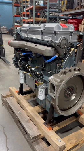 12.7 Series 60 Detroit Factory 500HP at 1650, 1 year-100,000 miles parts labor and towing warranty. $24,500.00 exchange.#americanfleetinc #detroitdiesel #springfieldmo #series60detroit #60series | American Fleet Inc.