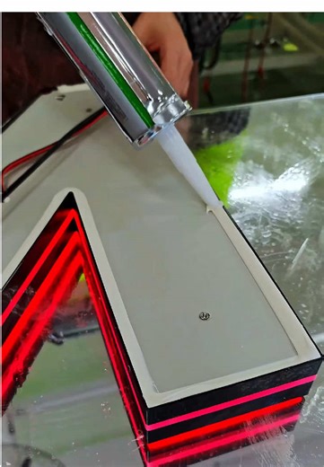 Outdoor LED luminous letters, for more LED logos and products, please contact 📞WhatsApp： 86 13413092652 📮e-mail : dssign95@gmail.com #FYP #store #lighting #design #LED #light #sign #RGB #logo