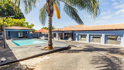 11 Bedroom House for sale in Florida - Roodepoort - Property24