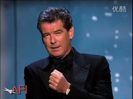 Pierce_Brosnan_Salutes_Sean_Connery_at_the_AFI_Lif
