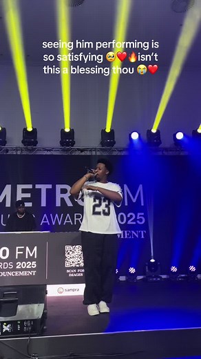 Naledie: An Emotional Performance Experience