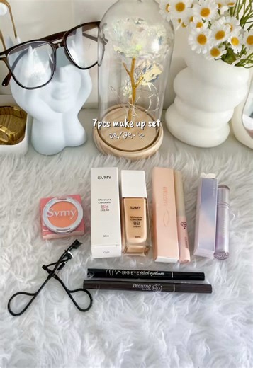 Affordable 7-Piece Makeup Set for Students