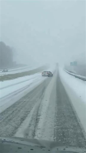 Jazmine Kiah on Instagram: "Life as a Wisconsinite 🤦🏽‍♀️ #winterlife #wisconsin #wisconsinwinter"