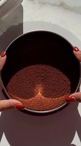 19K views · 576 reactions | Fall plaid cake #plaidcake #fall #fallcake #cakedecorating #cakestagram | Sarah Rosa Cakes | Facebook