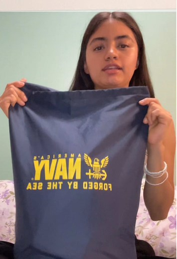 Navy Bootcamp, here I come!! 🇺🇸⚓️♥️🤍💙#navy #bootcamp #greatlakes #fypシ #females