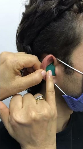 Protectores auditivos, explicación para colocar y quitar de forma correcta.