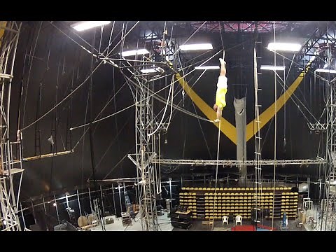 50 flying trapeze tricks by David BOREL